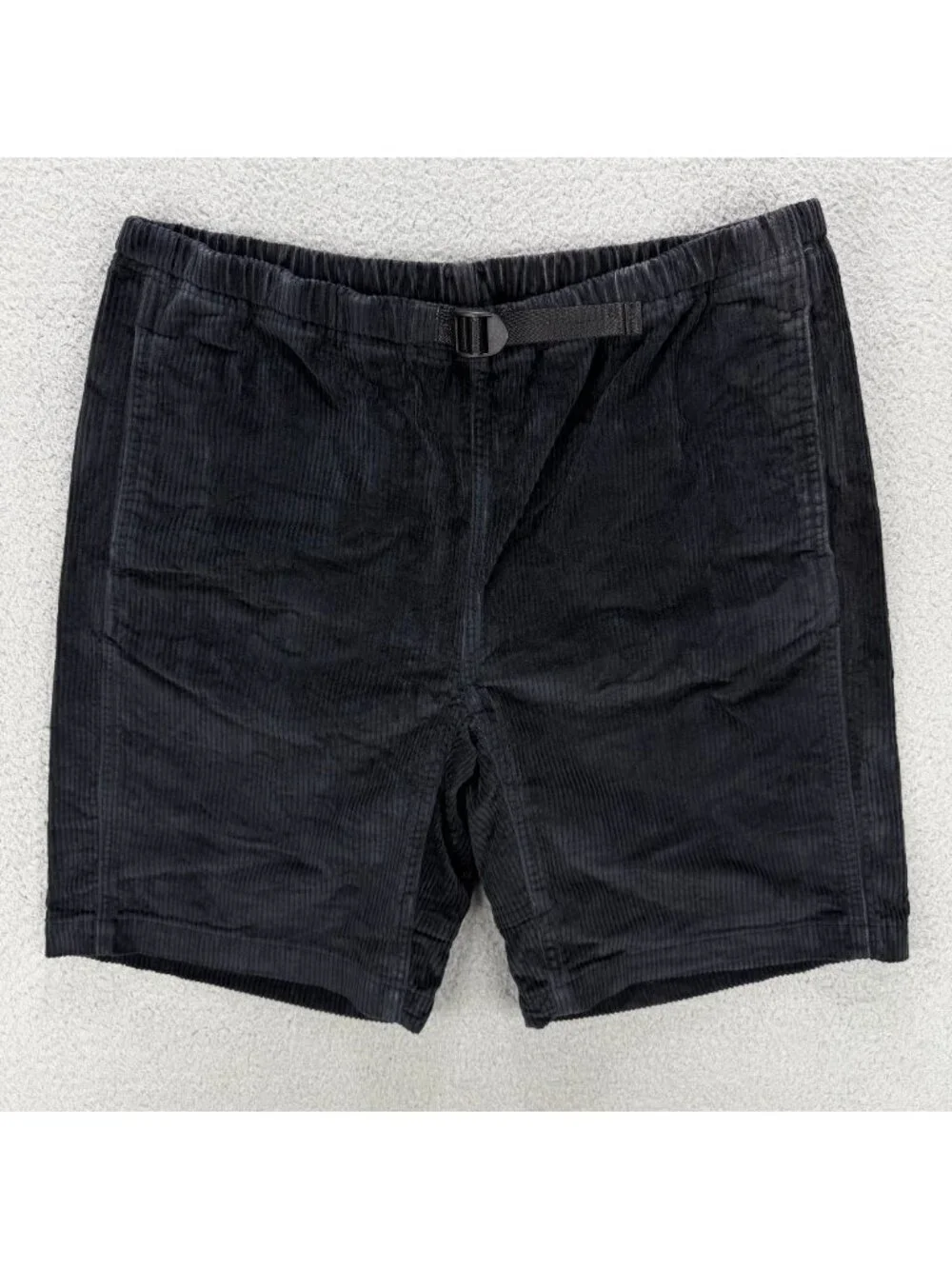 Levis Shorts Mens Medium Black Corduroy Skateboarding Quick Release Skate Skater